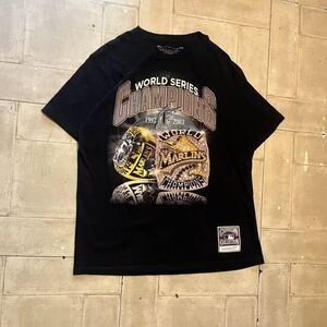 World Series champions graphic tshirt size large
